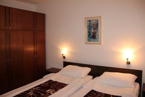 Dragovic * Sveti Stefan